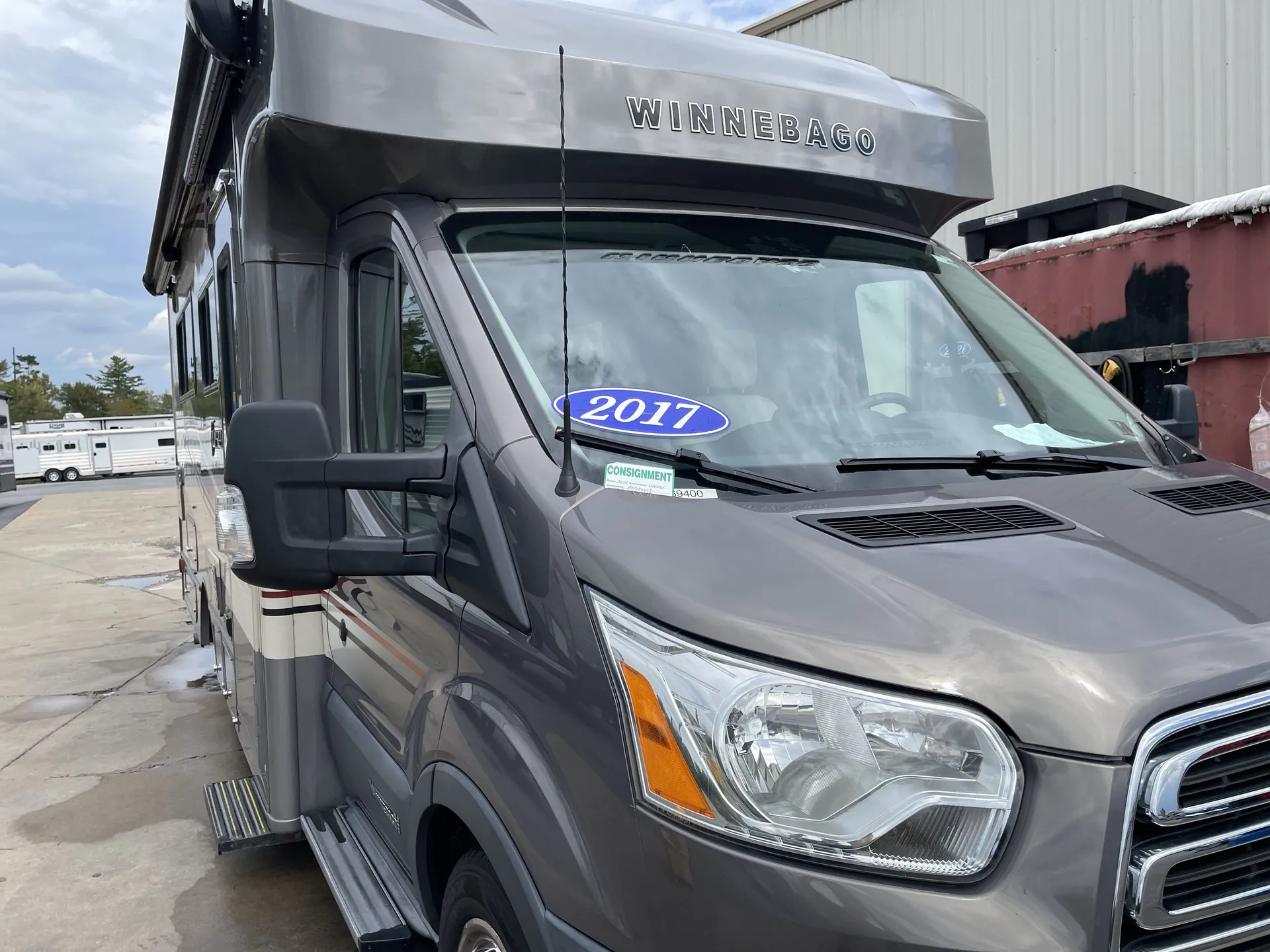 2017 Winnebago Fuse 23A - Photo 2