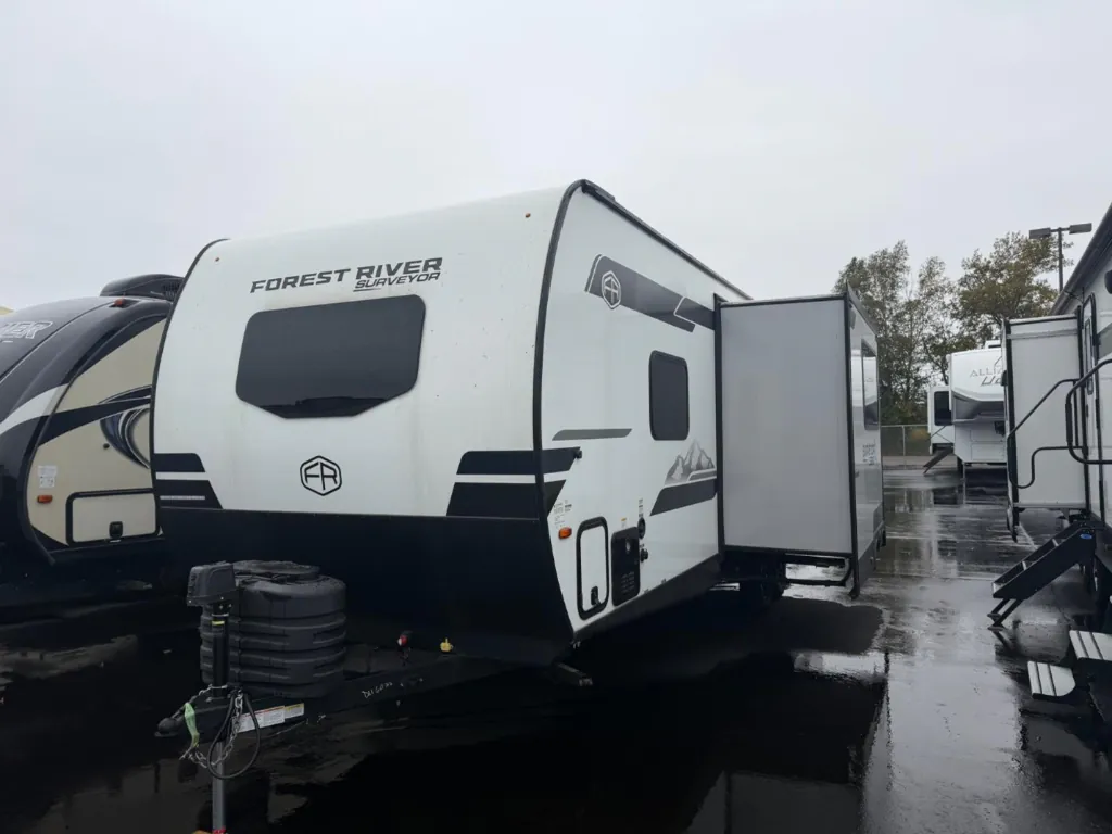 2025 Forest River Surveyor Legend 260BHLE, Photos photo 8
