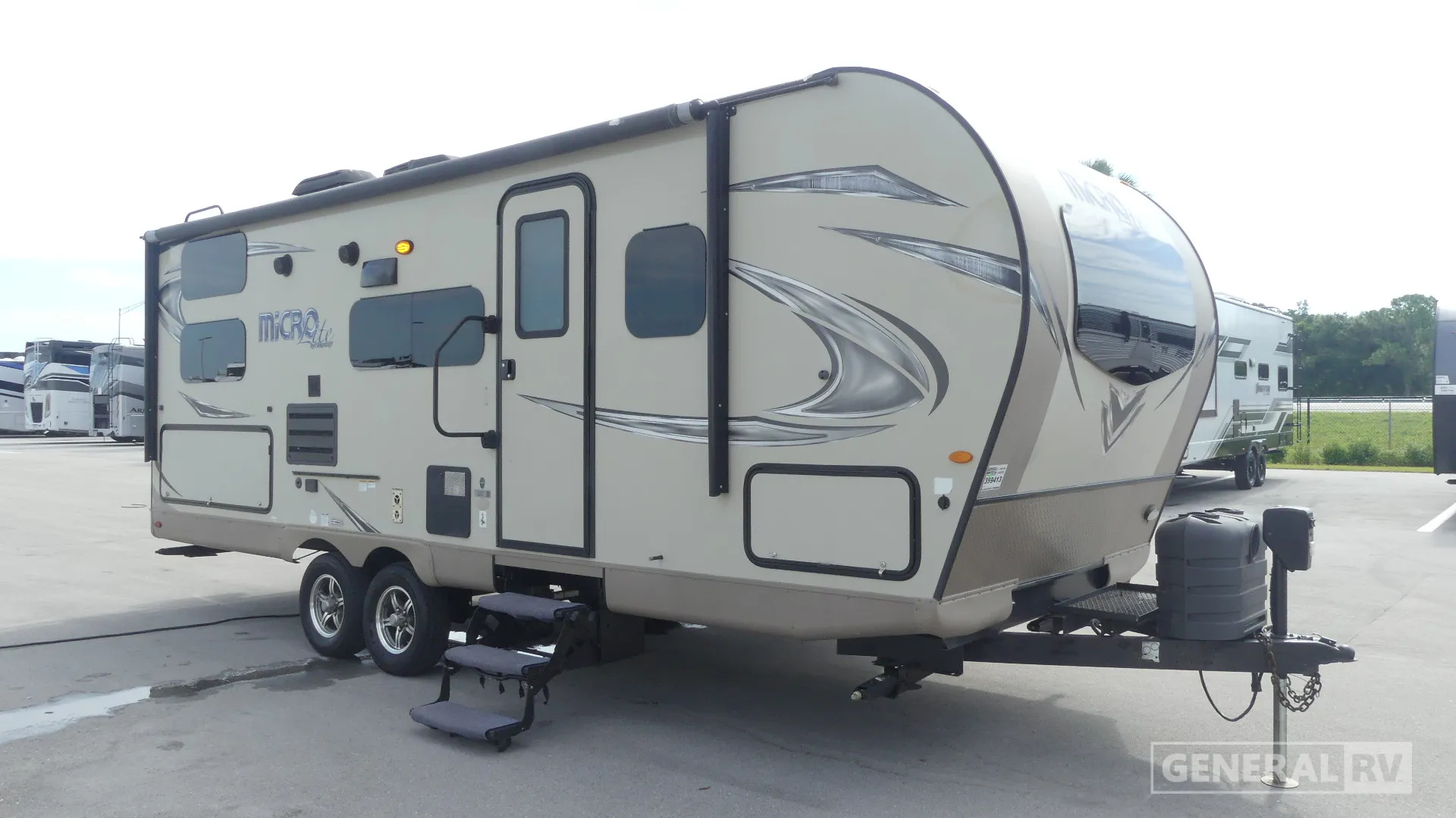 2019 Forest River Flagstaff Micro Lite 25BRDS - Photo 2