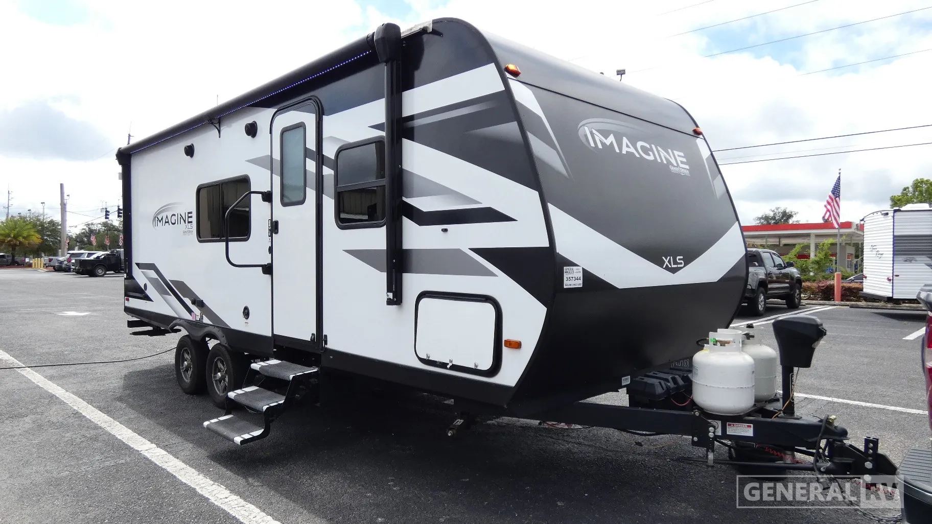 2023 Grand Design Imagine XLS 22MLE - Photo 2