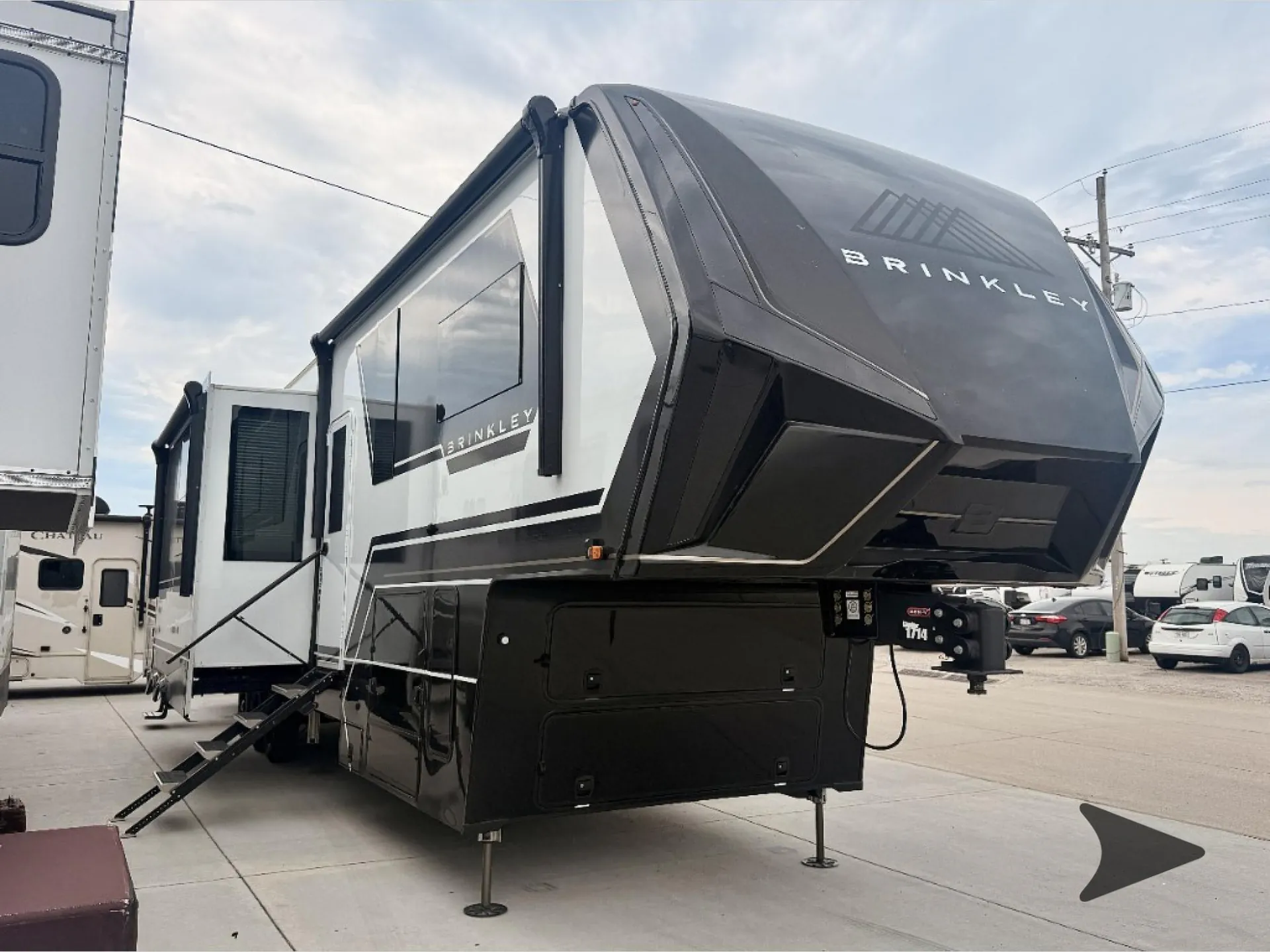 2025 Brinkley Model G 3950 - Photo 2