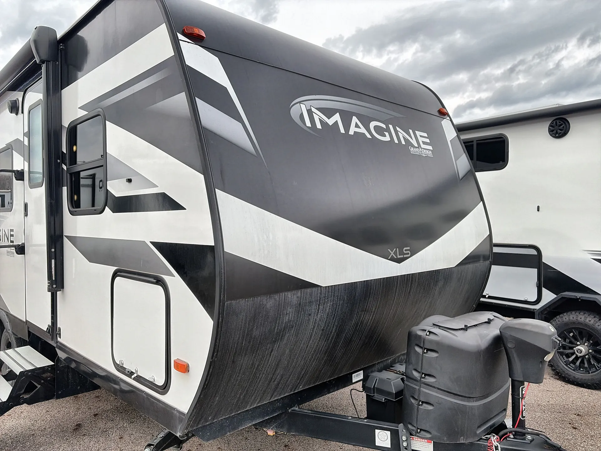 2023 Grand Design Imagine XLS 21BHE