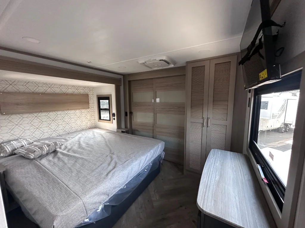 2026 Keystone Raptor 433, Photos photo 46
