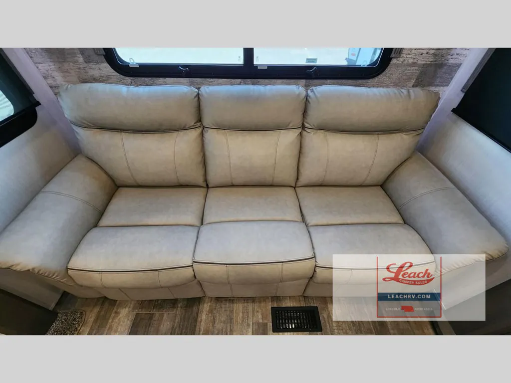2021 Forest River Cedar Creek Champagne Edition 38EL, Photos photo 10
