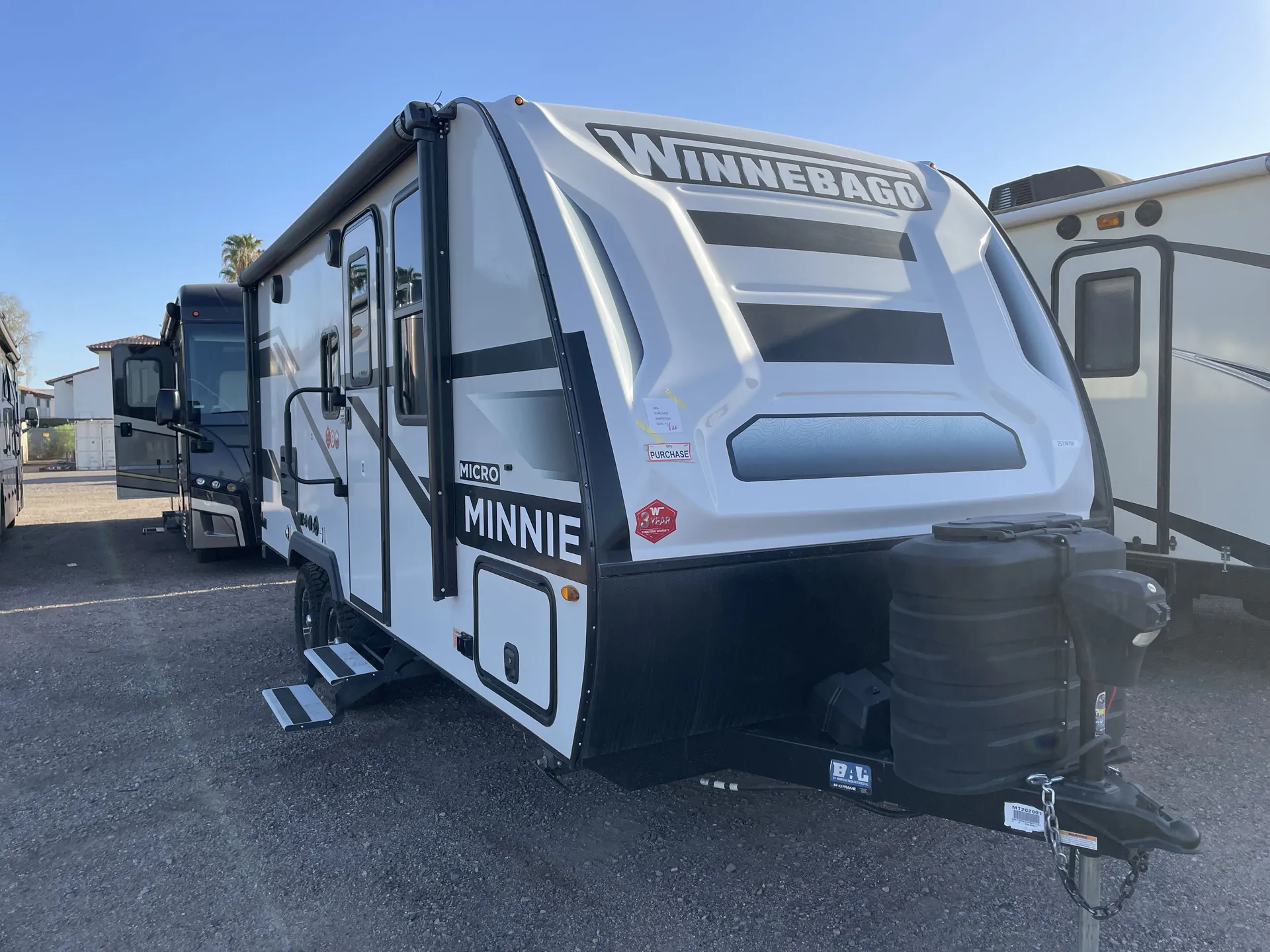 2023 Winnebago Micro Minnie Flx 2108DS - Photo 2