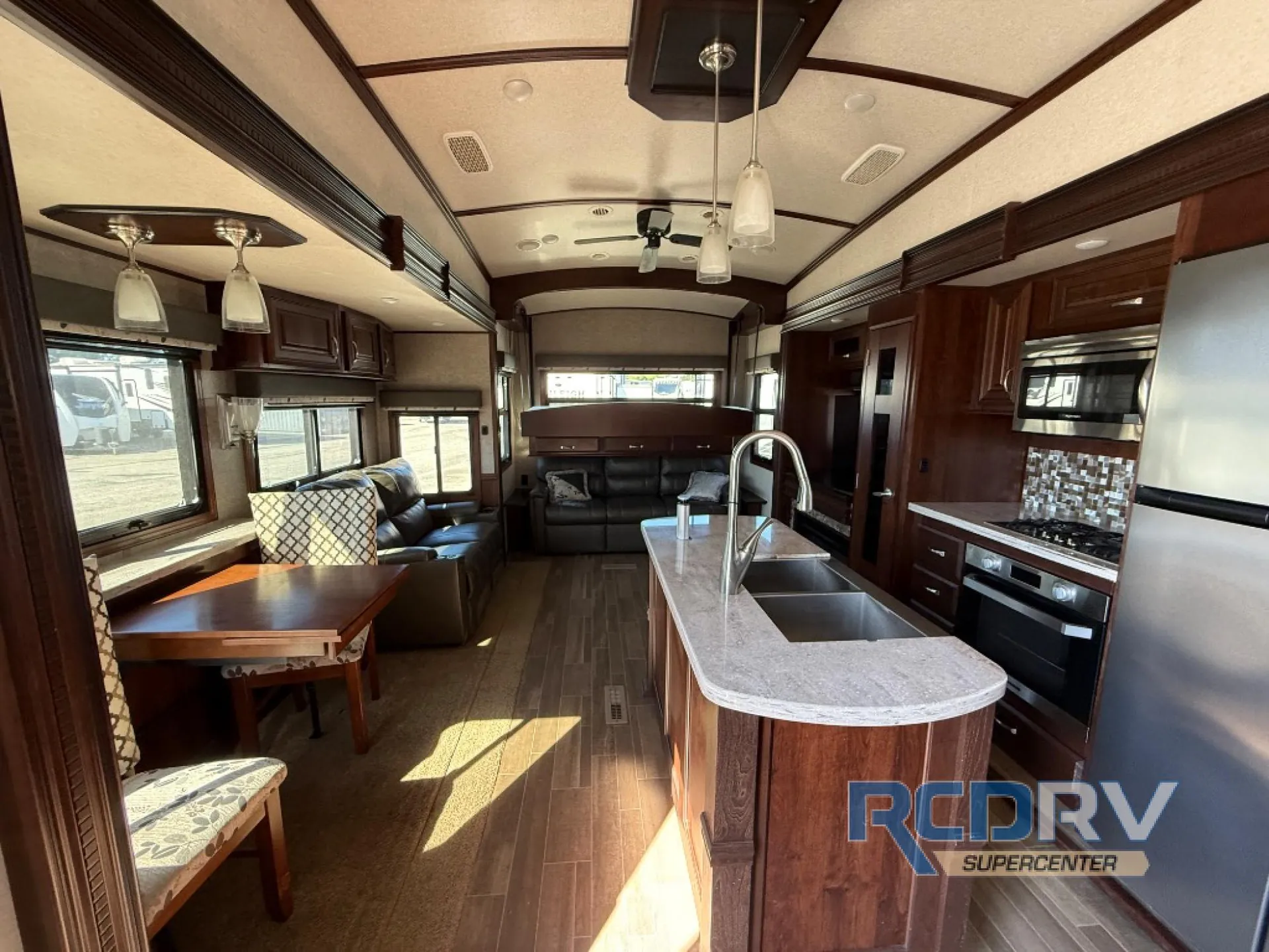 2018 Jayco Pinnacle 37RSTS - Photo 4