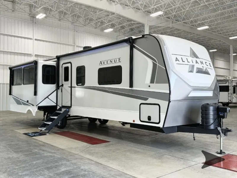 2026 Alliance RV Avenue 332RL - Photo 3