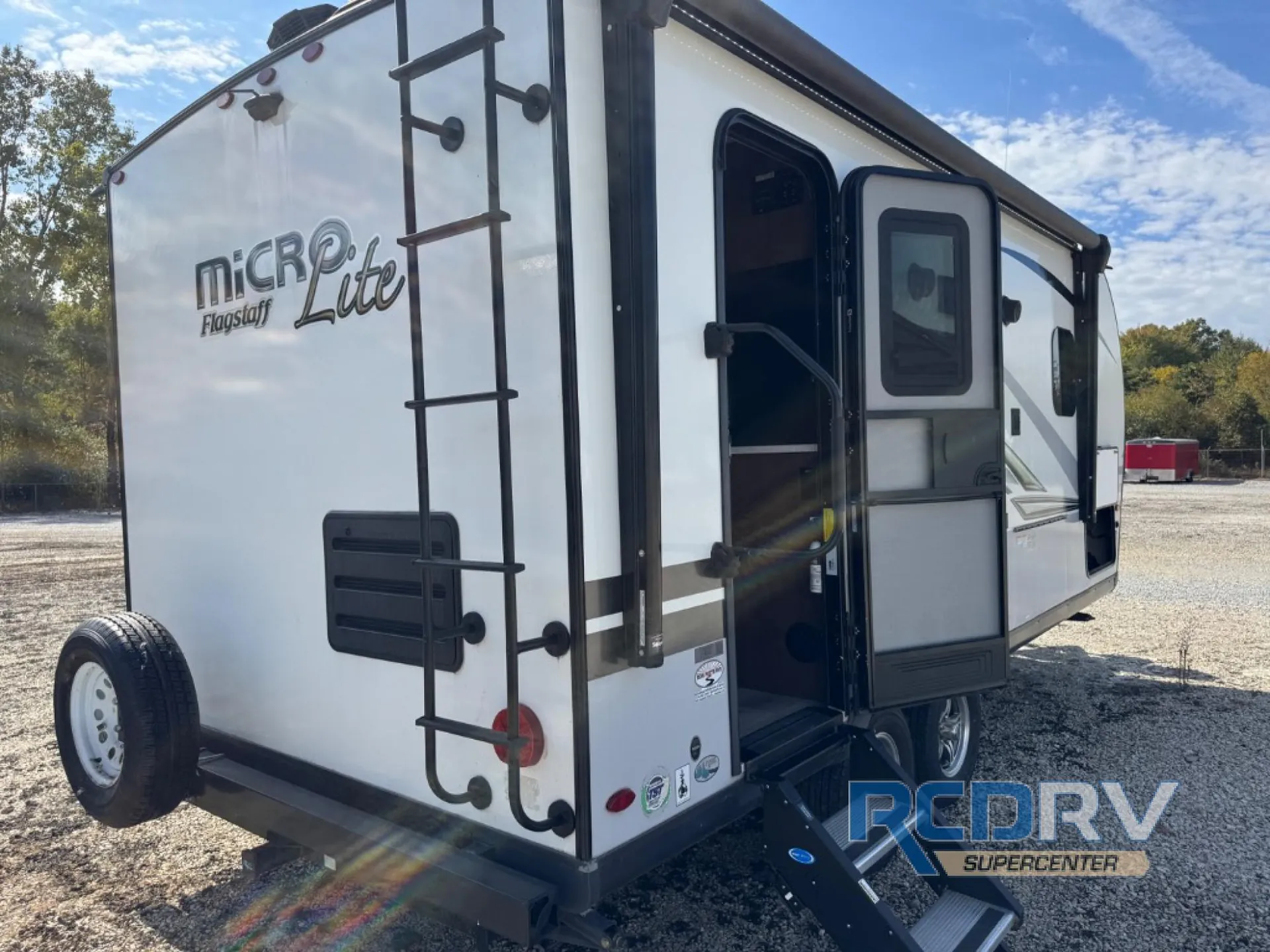 2021 Forest River Flagstaff Micro Lite 21FBRS — Photo 5