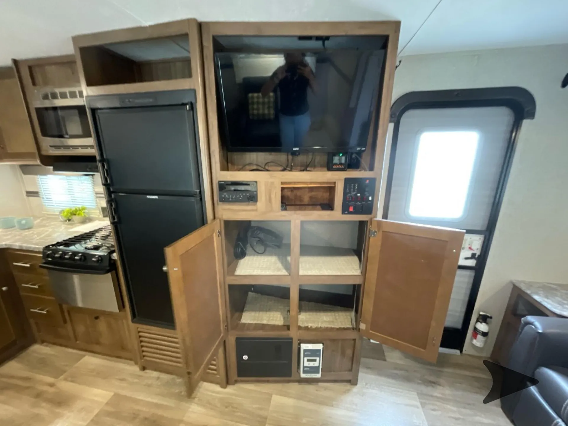 2018 Dutchmen Aspen Trail 2860RLS - Photo 4