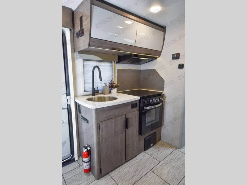 2026 Lance Lance Travel Trailers 1875 - Photo 4