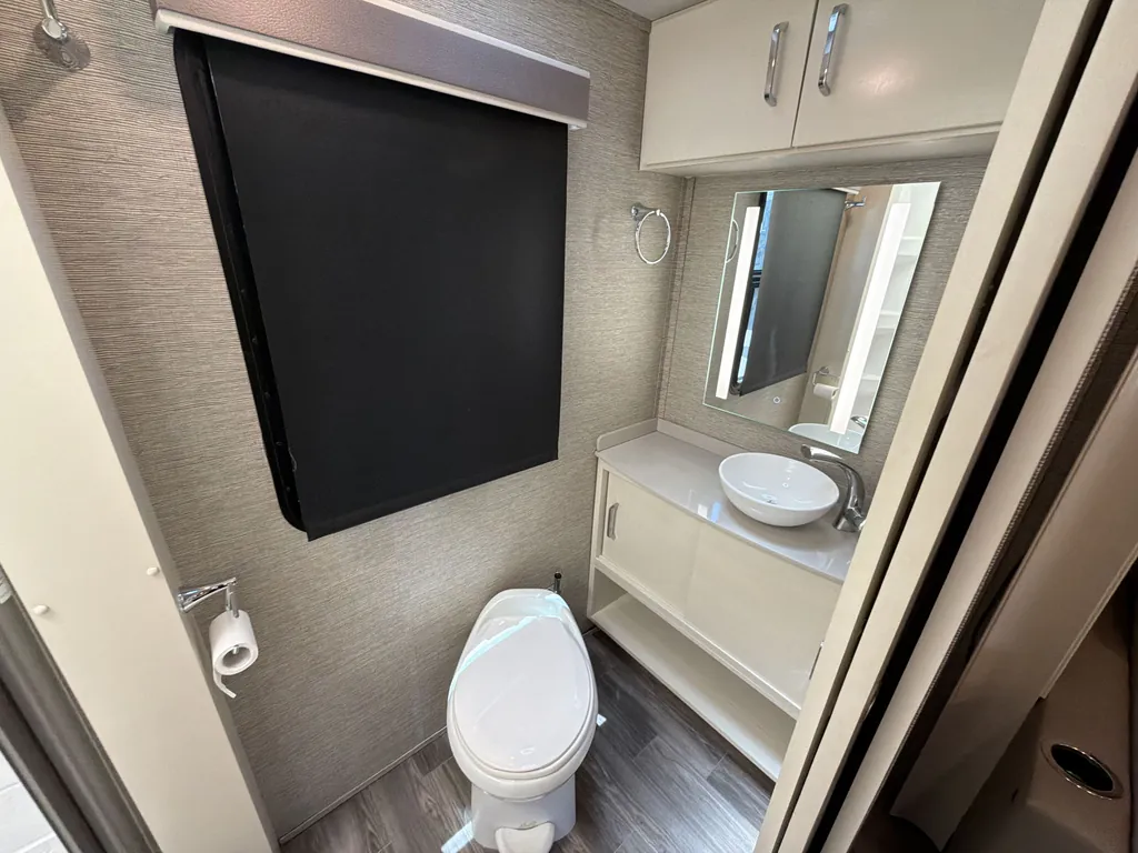 2020 Tiffin Wayfarer 25 RW, Photos photo 17