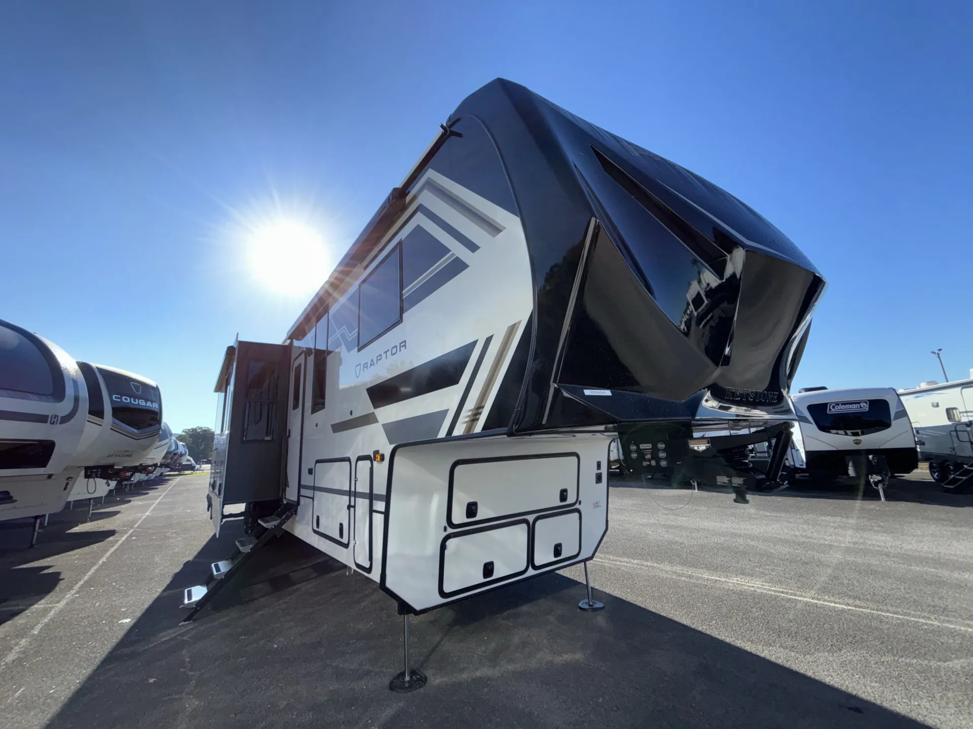 2026 Keystone Raptor 433 - Photo 2