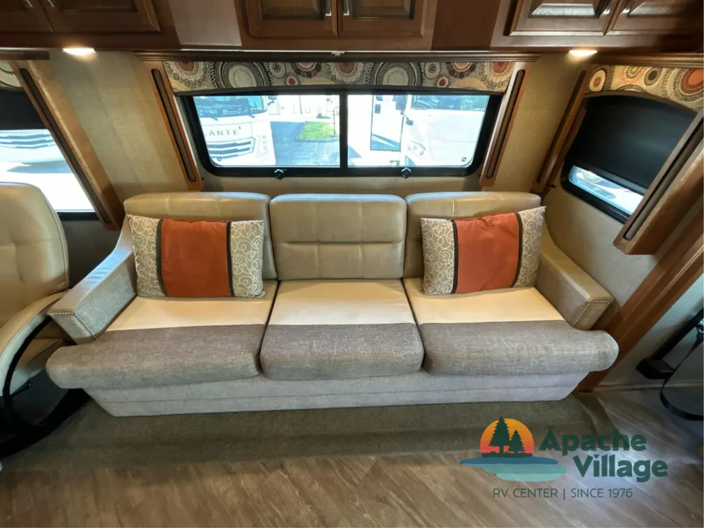 2017 Fleetwood Pace Arrow LXE 38F, Photos photo 25