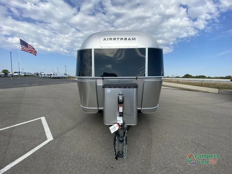2026 Airstream Trade Wind 23FB - Photo 3