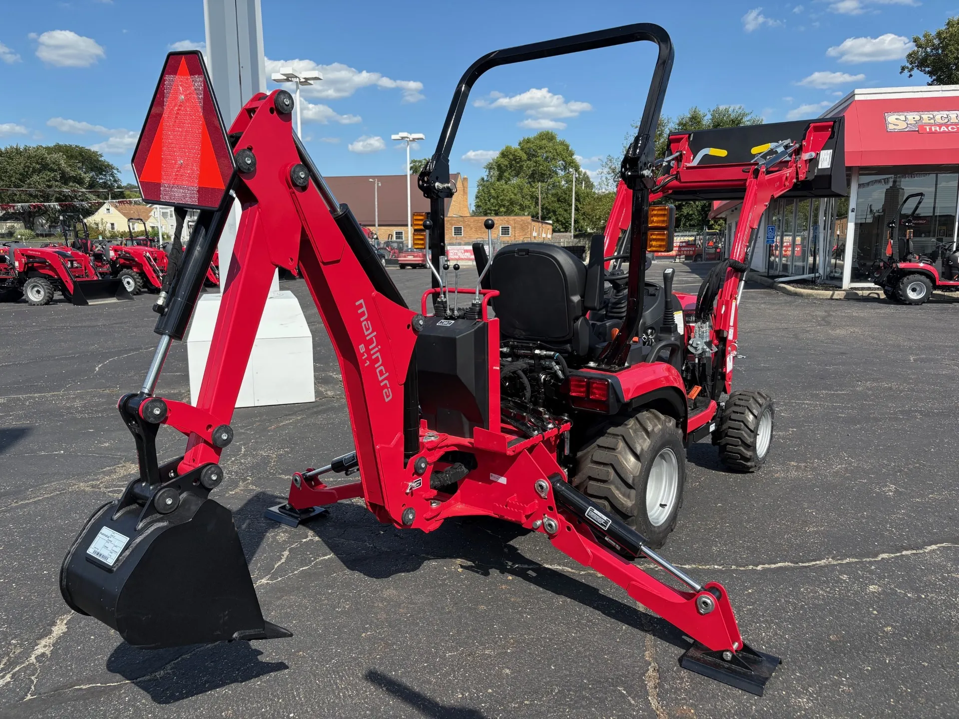 2026 Mahindra 1126 1126 HST - Photo 4