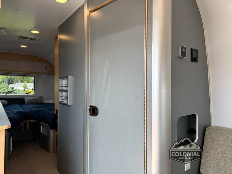 2026 Airstream World Traveler 22RB - Photo 2