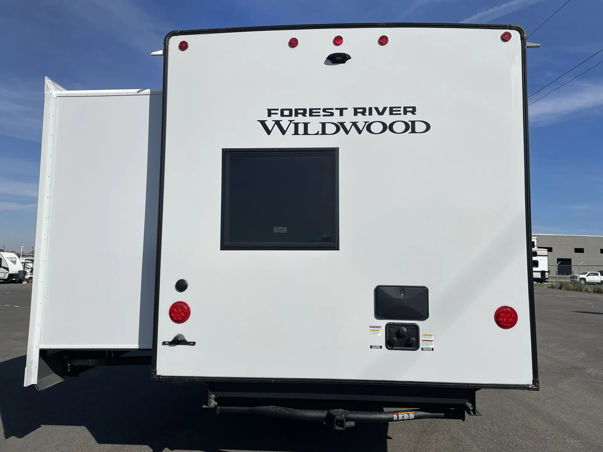 2027 Forest River Wildwood Heritage Glen 310BHI — backside