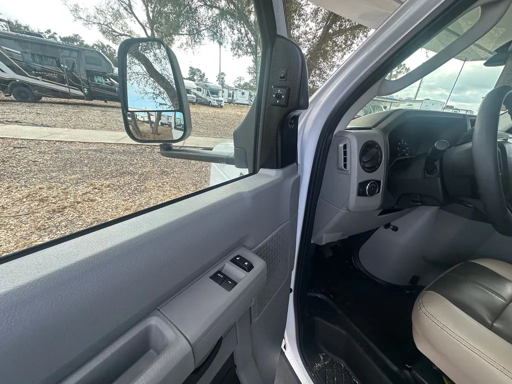 2026 Coachmen Freelander 22XG, Photos photo 24