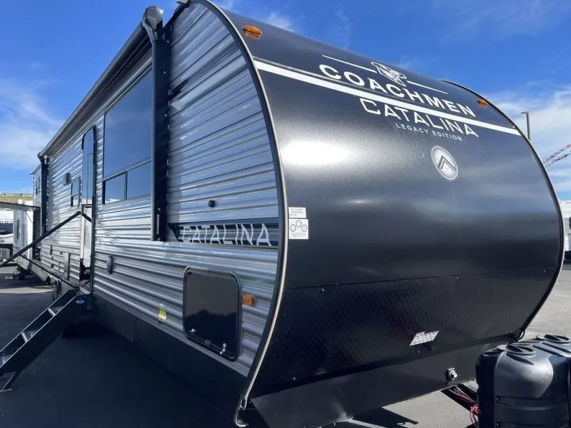 2026 Coachmen Catalina Legacy Edition 343BHTS - Photo 2