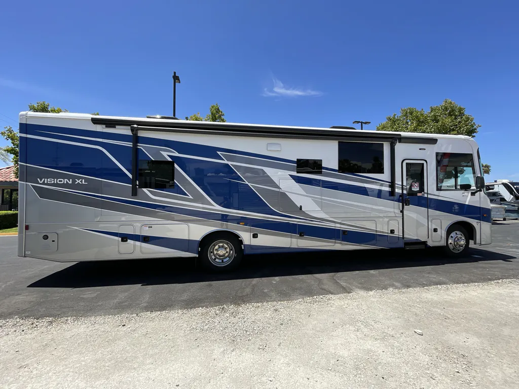 2027 Entegra Coach Vision XL 36C, Photos photo 5