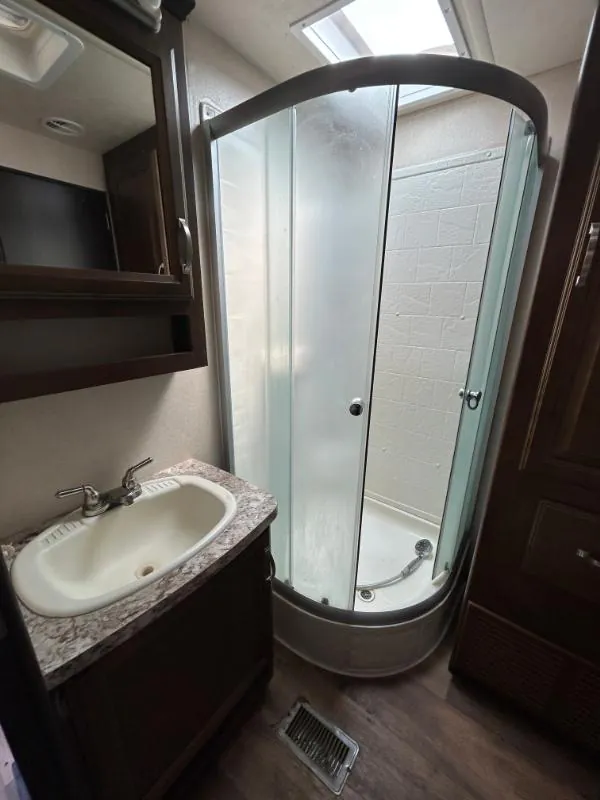 2018 Forest River Salem Villa 426-2B, Photos photo 16
