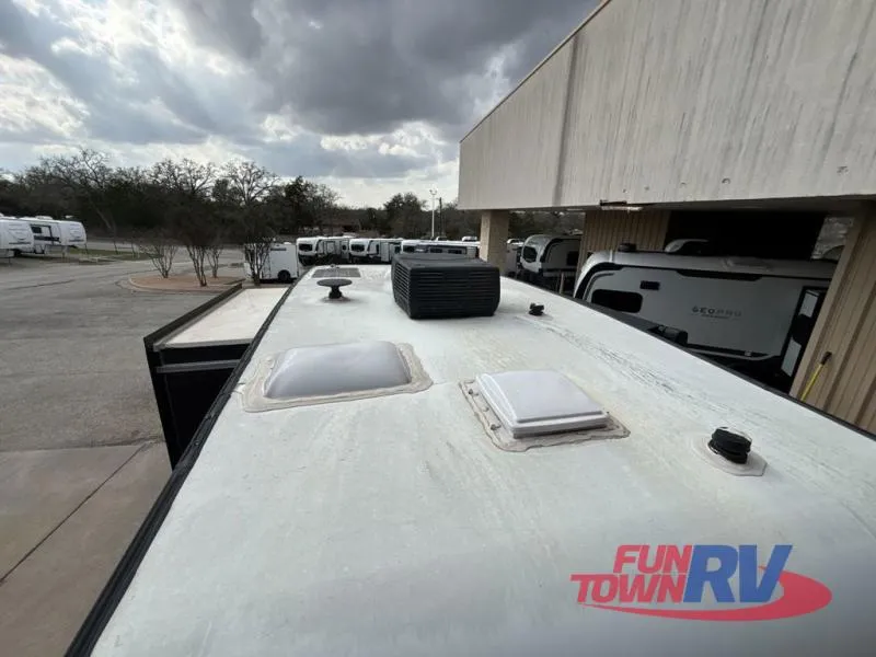 2022 Venture RV Sonic 220VRB - Photo 2
