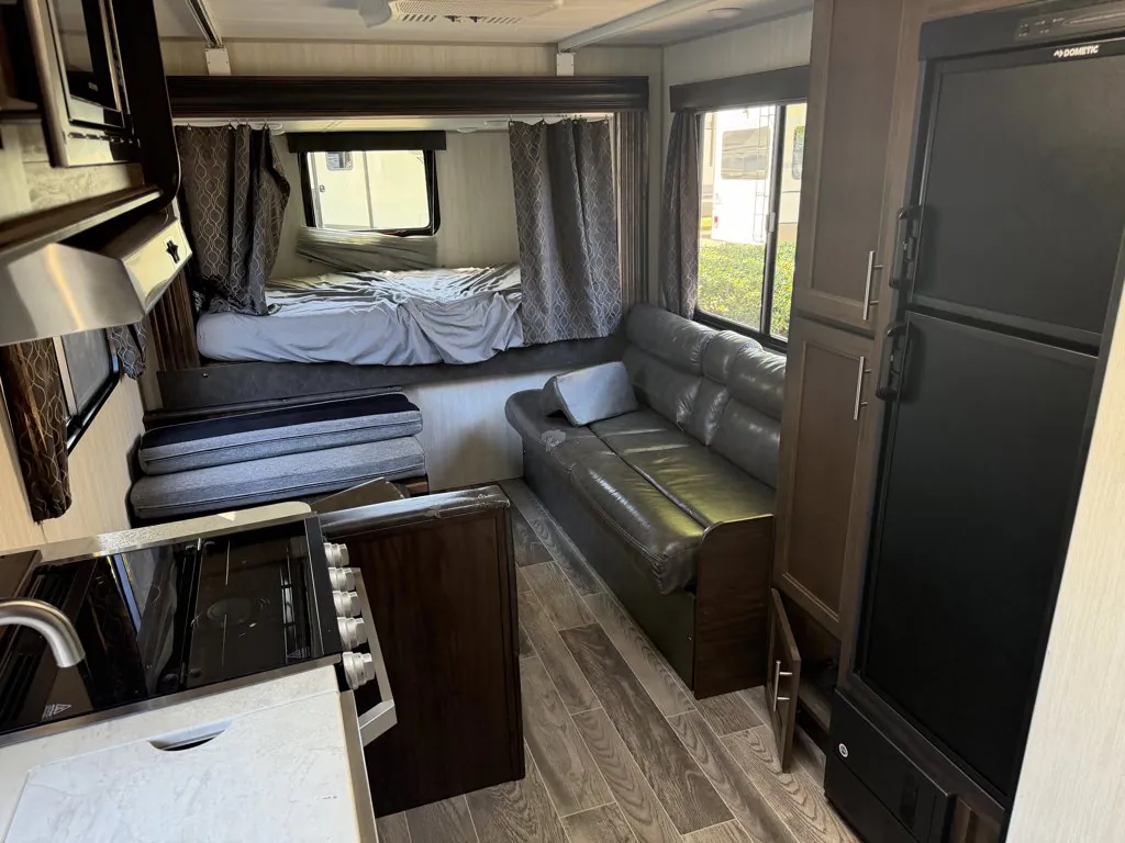 2019 Forest River Cherokee Grey Wolf 19SM, Photos photo 11
