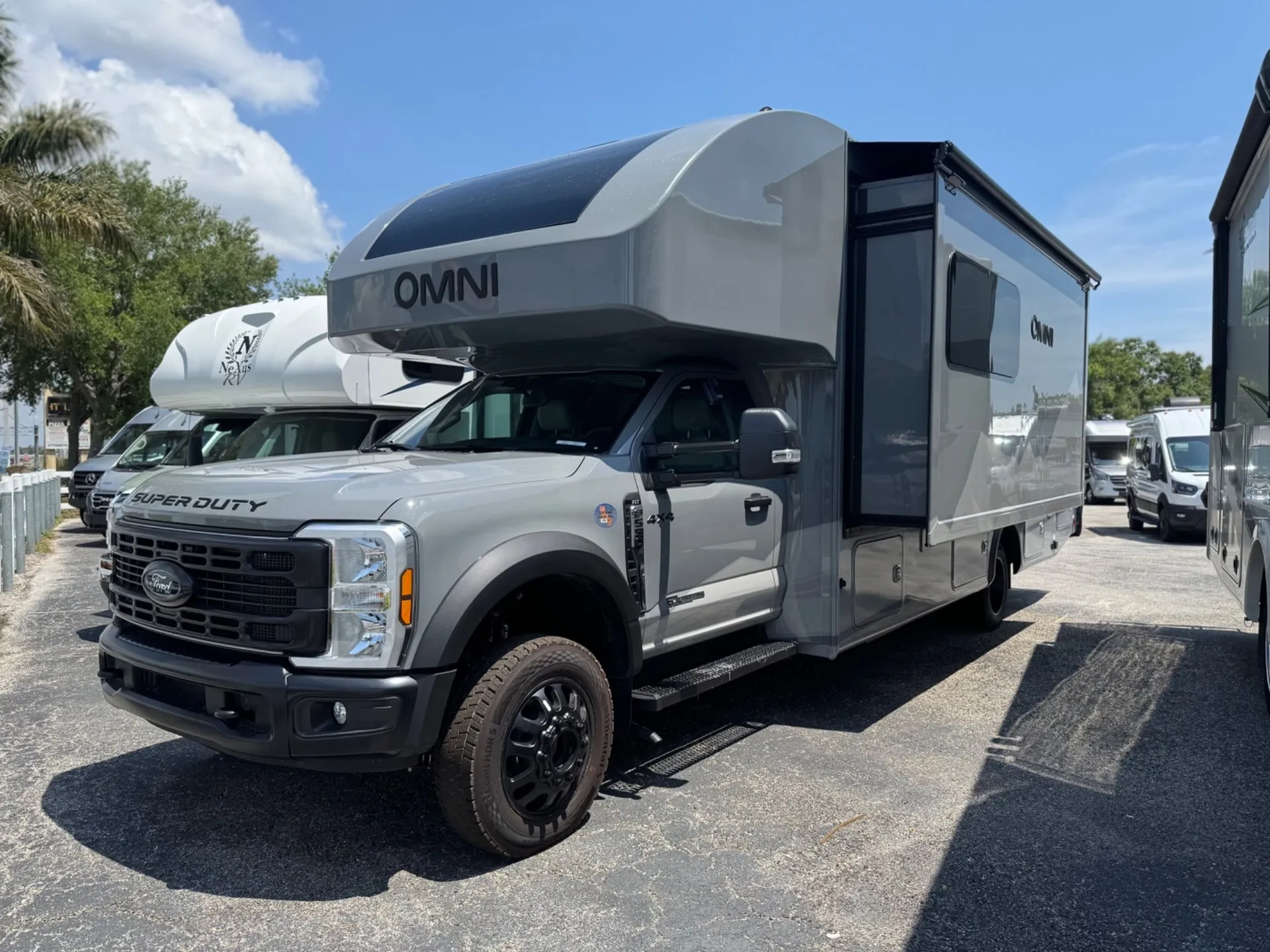 2027 Thor Motor Coach Omni Trail Z30 - Photo 3