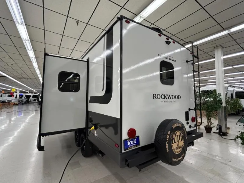 2026 Forest River Rockwood Mini Lite 2214S - Photo 4