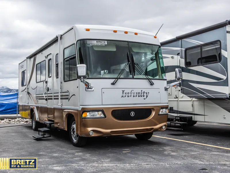 2000 Thor Motor Coach Infinity 30Q - Main photo