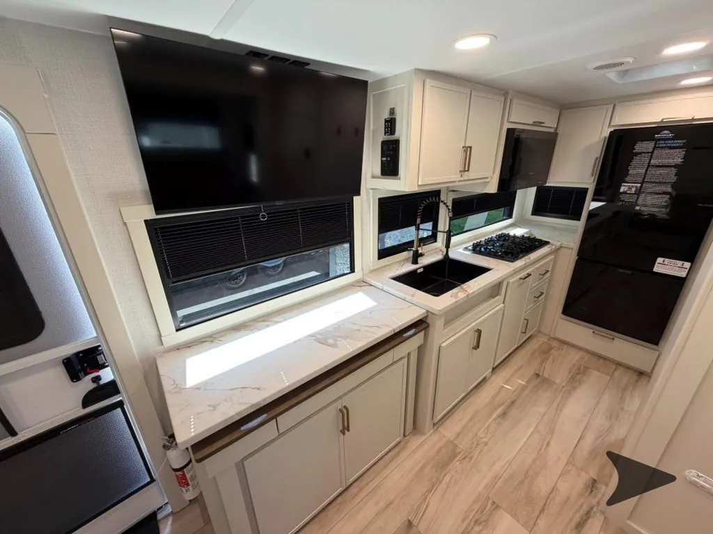 2026 Brinkley Model Ix 20X, Photos photo 9