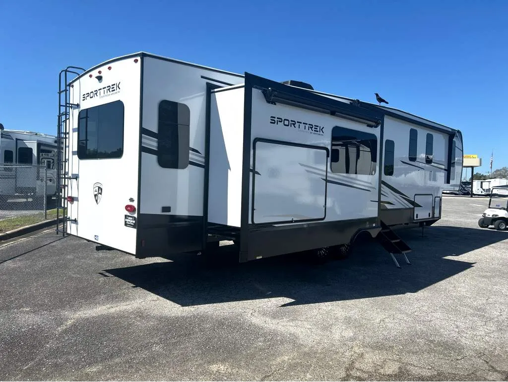 2026 Venture RV SportTrek 5 Touring Edition STTF363VFR - Photo 4