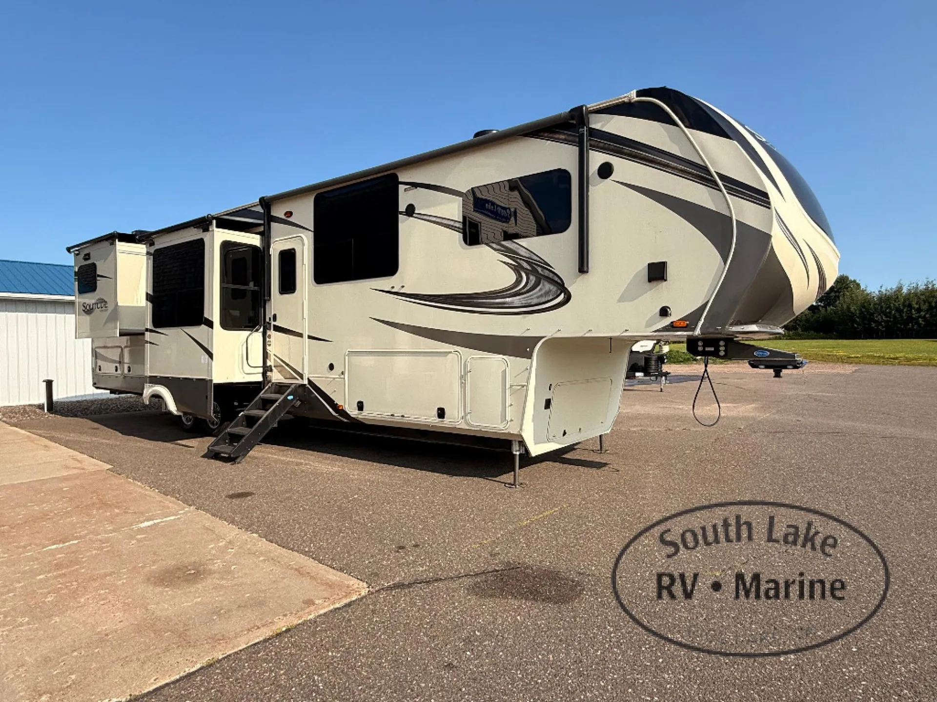 2020 Grand Design Solitude 390RK - Photo 3