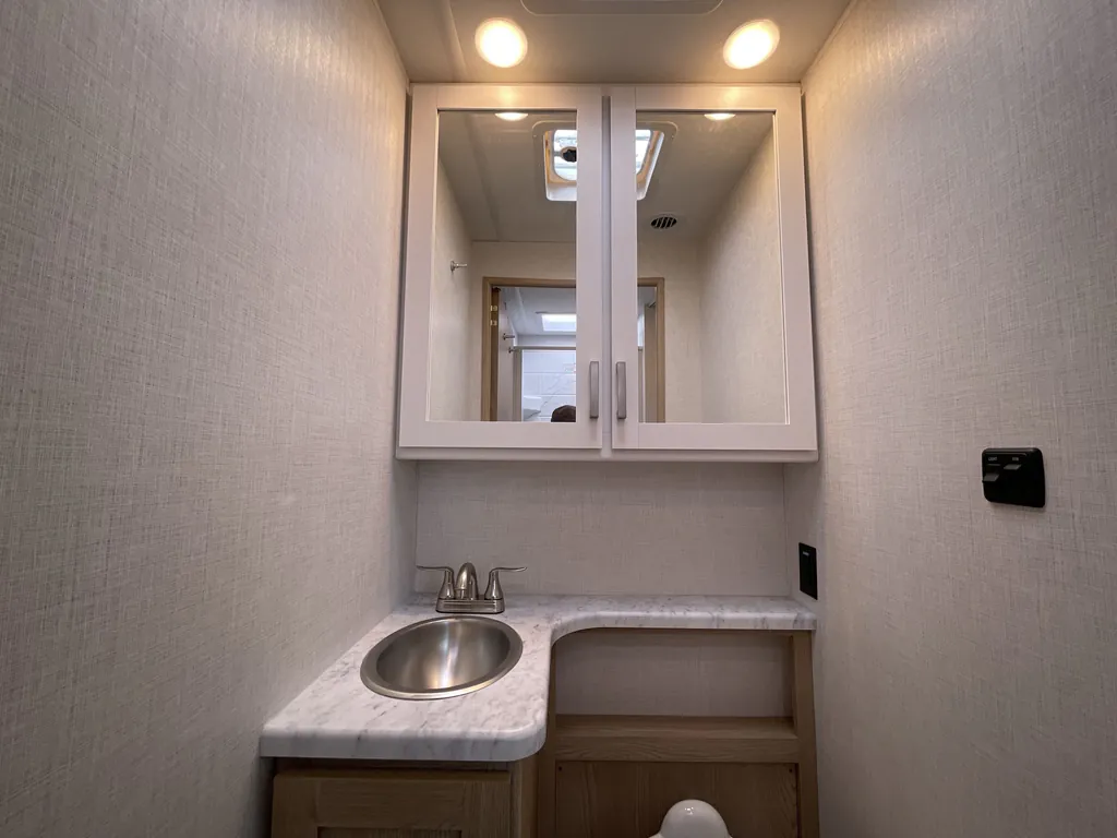 2026 Thor Motor Coach Freedom Elite 28HZ, Photos photo 14