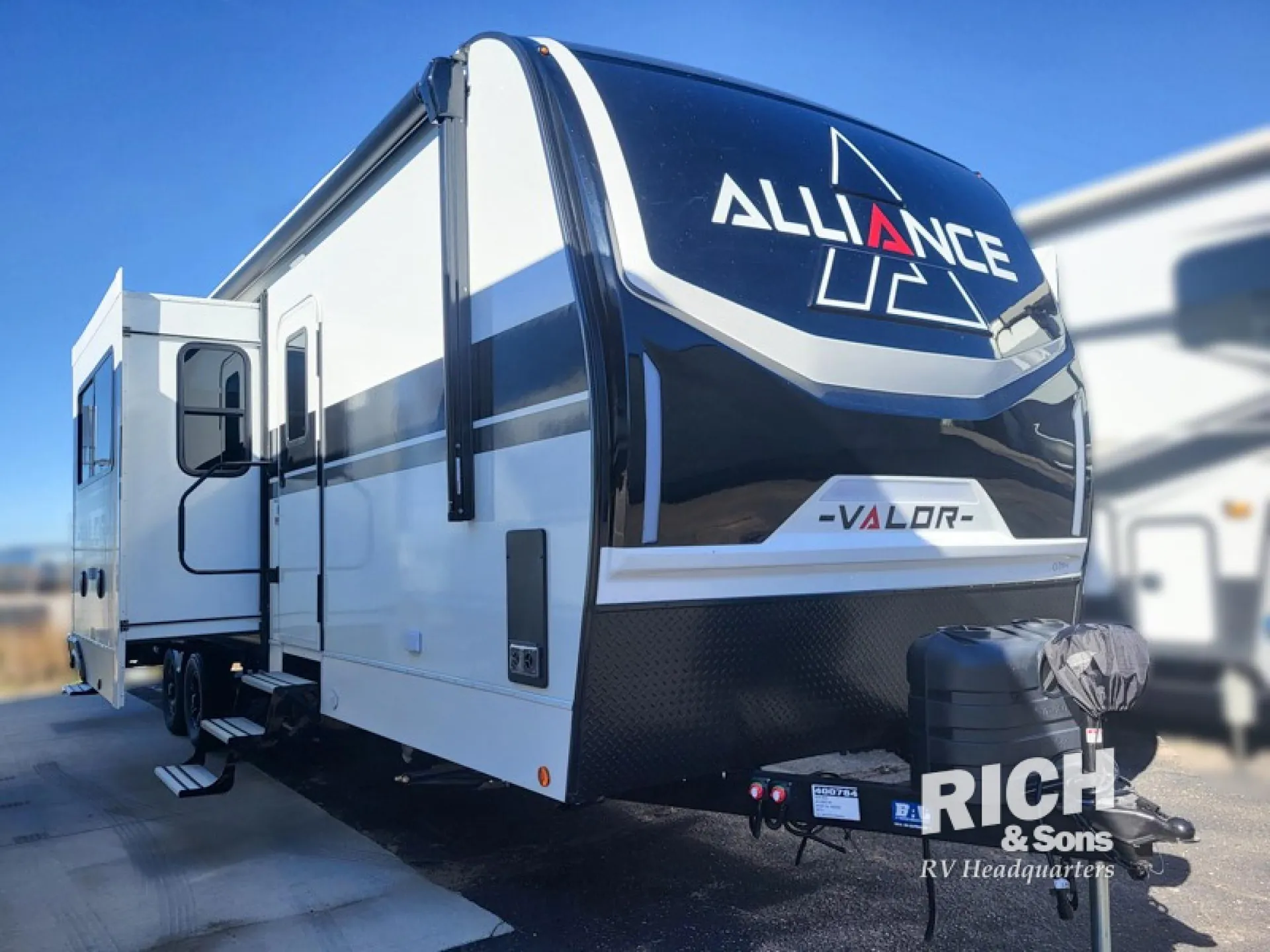 2026 Alliance RV Valor 32T13 - Photo 2