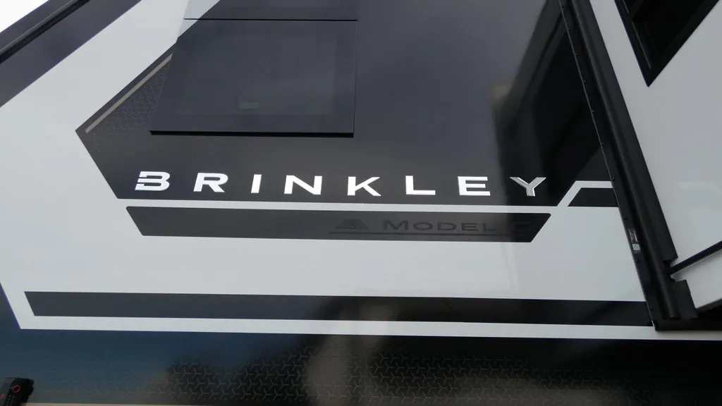 2026 Brinkley Model G 4150, Photos photo 35