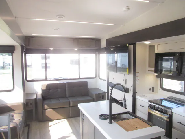 2025 Forest River Arctic Wolf 3250SUITE - Photo 4