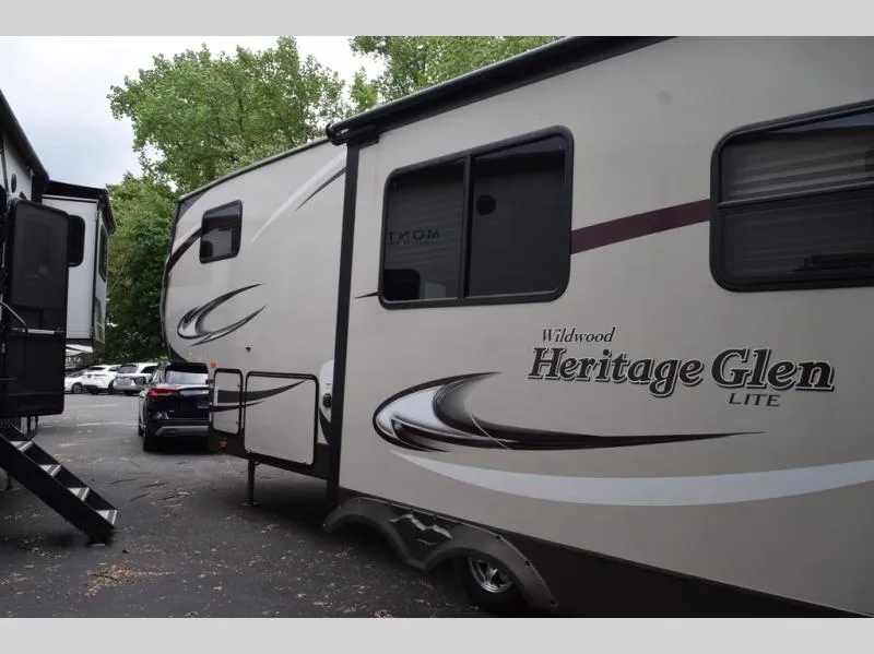 2016 Forest River Wildwood Heritage Glen 266RLBS - Photo 4