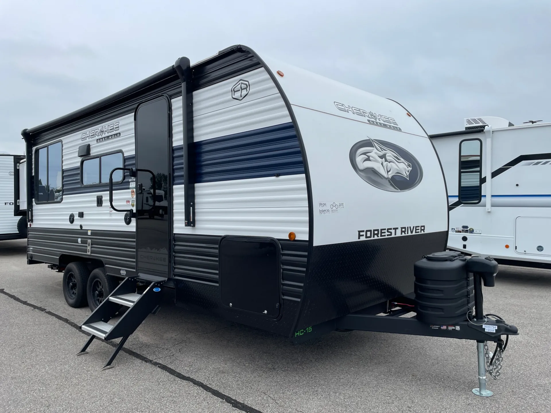 2026 Forest River Cherokee Grey Wolf 19SM - Photo 2