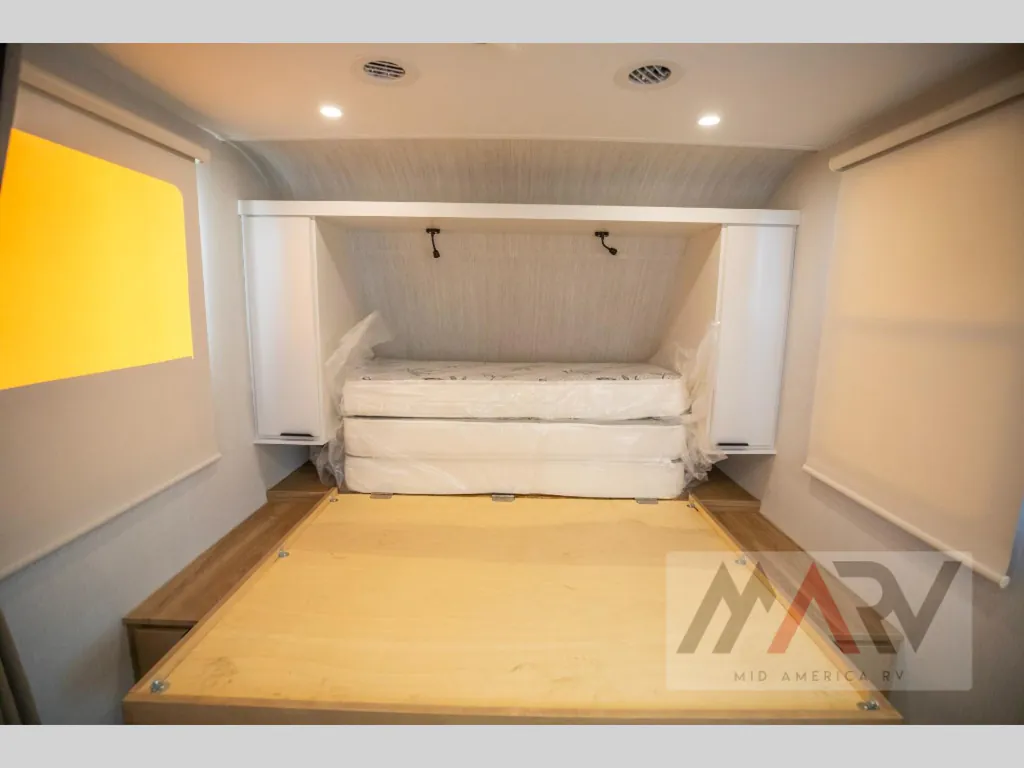 2027 Winnebago Micro Minnie 2108DS, Photos photo 33