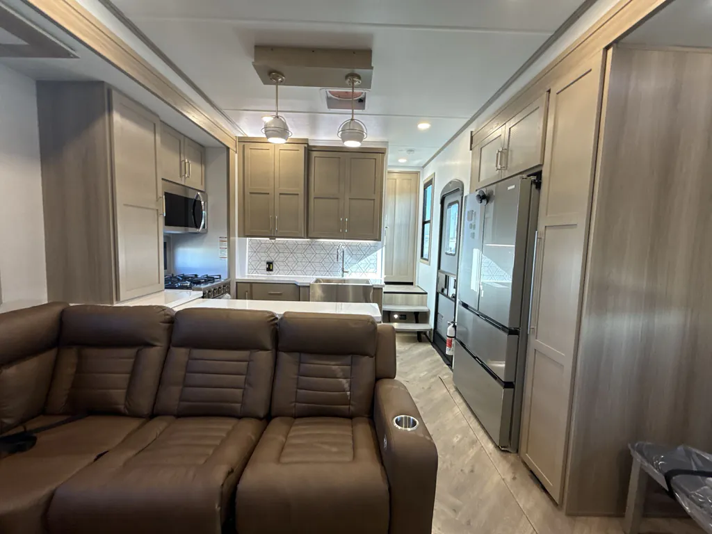 2026 Keystone Raptor 441, Photos photo 6