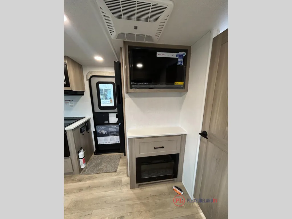 2026 Forest River Flagstaff Micro Lite 25FKB, Photos photo 15