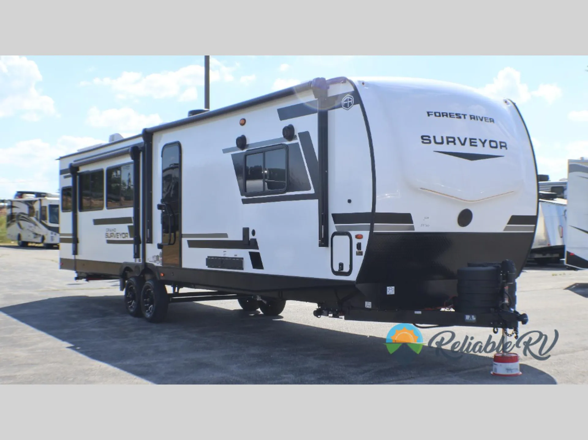 2027 Forest River Grand Surveyor 305RLBS