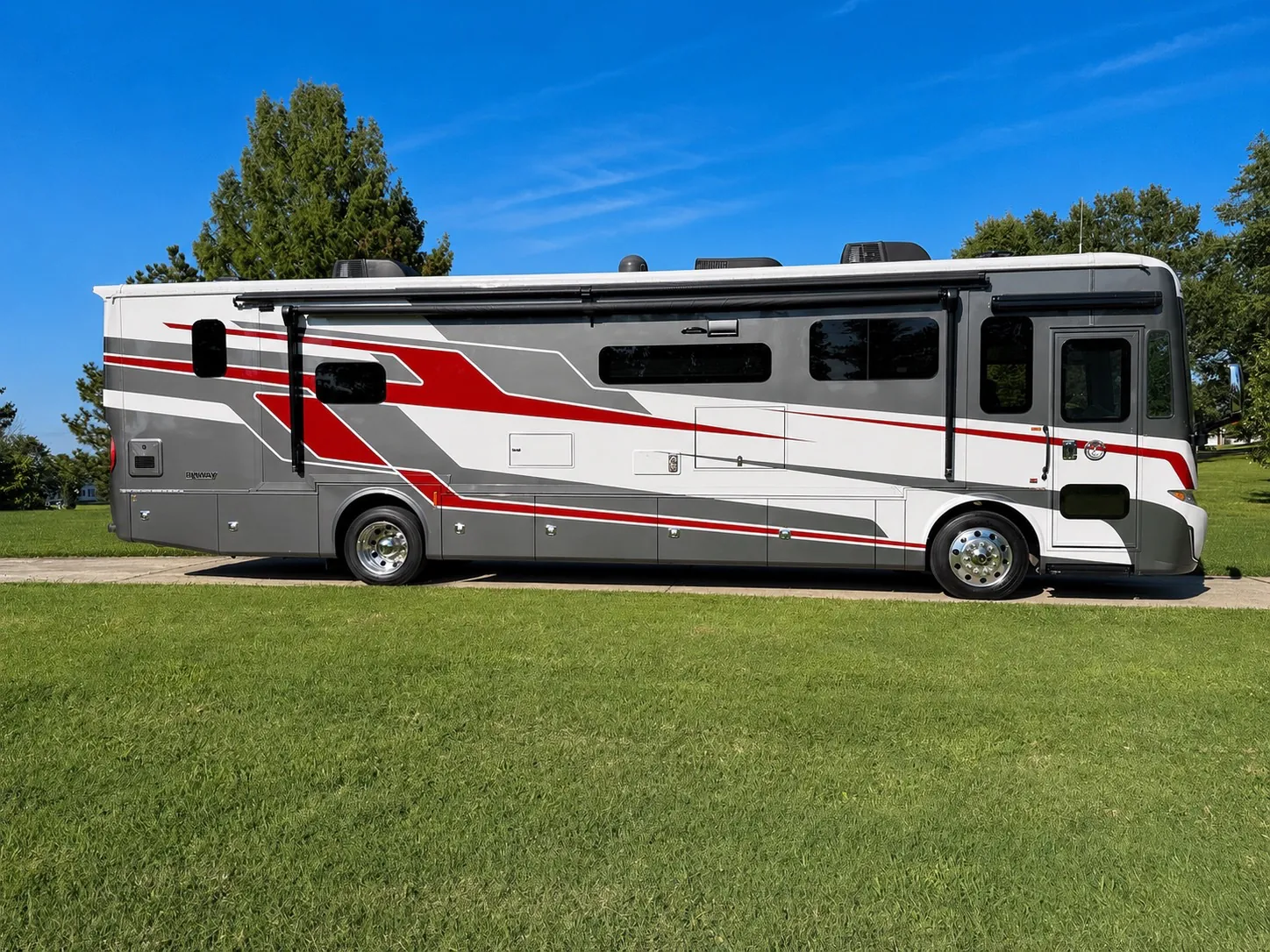 2025 Tiffin Byway 38 CL - Photo 3