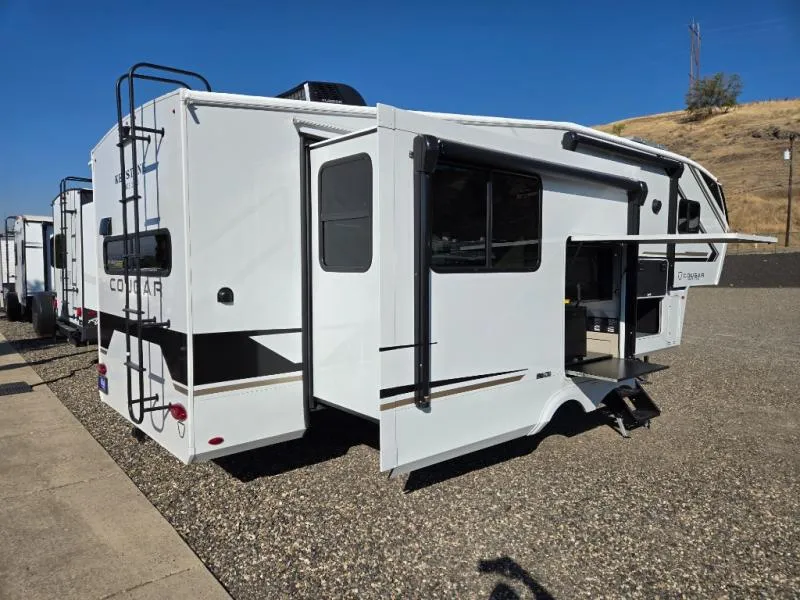 2026 Keystone Cougar Half-Ton 26RKE - Photo 4
