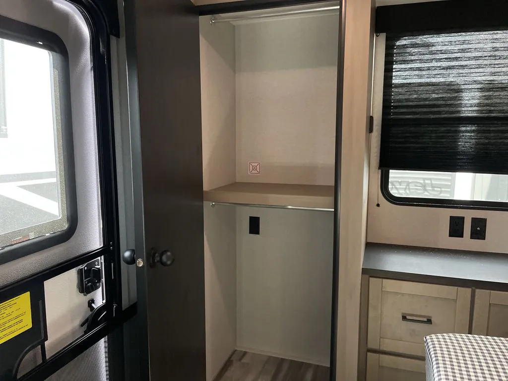 2026 Jayco Jay Flight Bungalow 404LOFT DS, Photos photo 43
