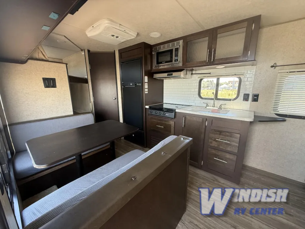 2017 Forest River Cherokee Grey Wolf 17BHSE, Photos photo 7