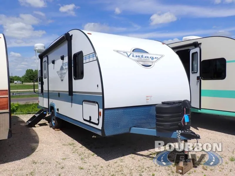 2025 Gulf Stream RV Vintage Cruiser 19ERD - Photo 2