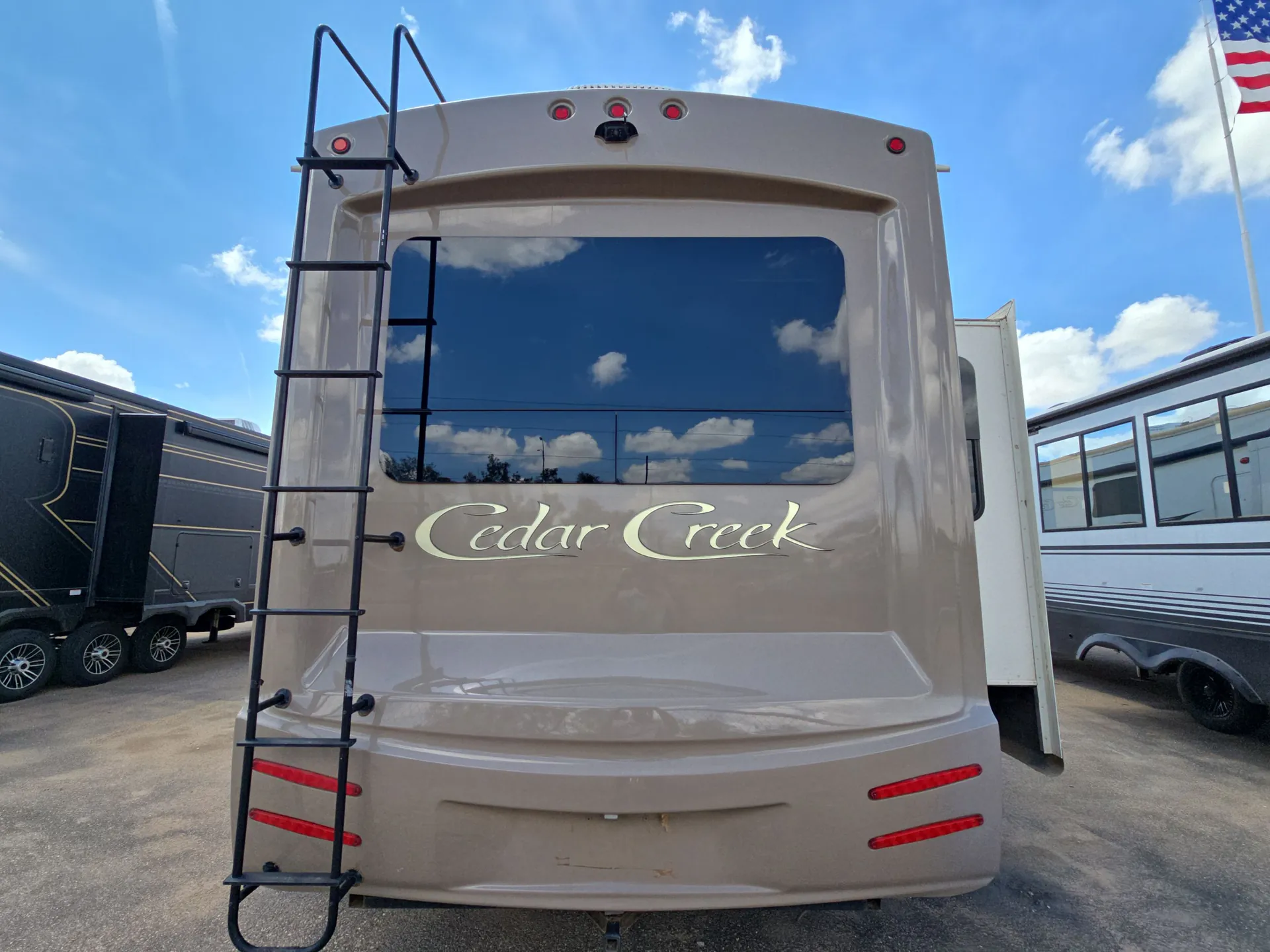 2017 Forest River Cedar Creek Hathaway Edition 38FBD — backside