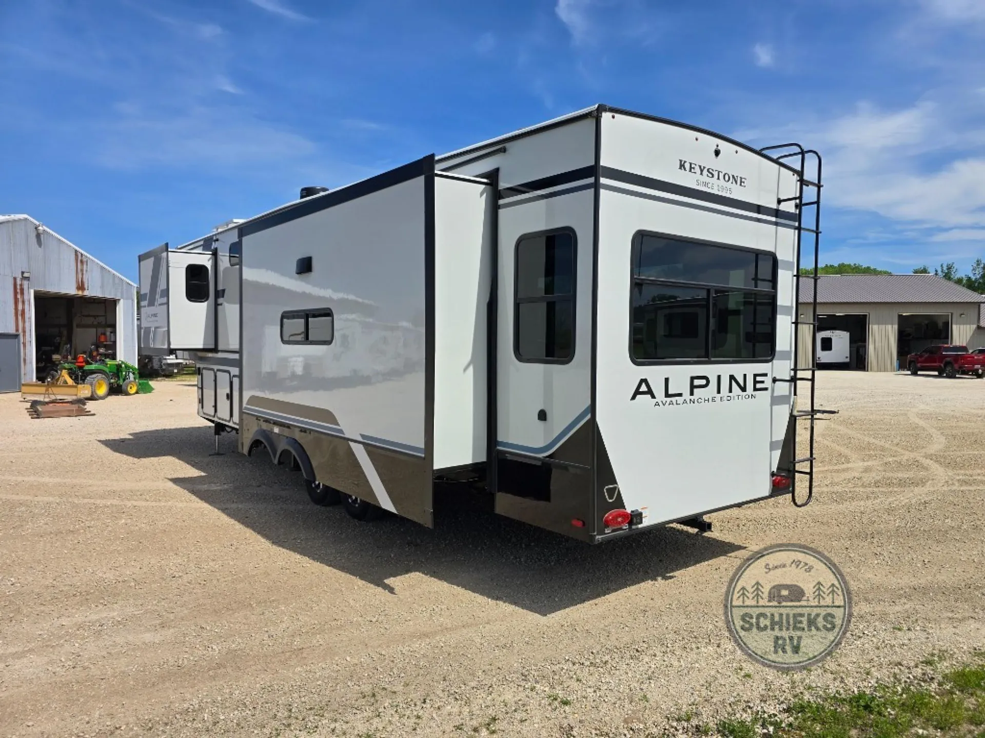 2026 Keystone Alpine Avalanche Edition 321RL - Photo 4